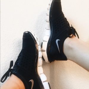 Final Price! Nike 5.0 Free Runs.